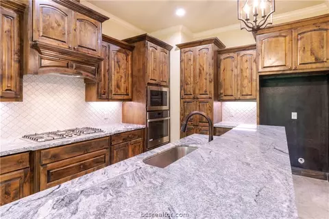 2000 Lexi Ln, Bryan, TX 77807 photo 11