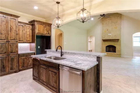2000 Lexi Ln, Bryan, TX 77807 photo 13