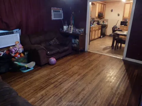 1500 Baker Ave, Bryan, TX 77803 photo 6