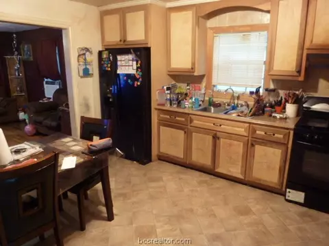 1500 Baker Ave, Bryan, TX 77803 photo 10
