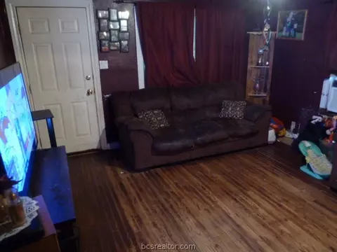 1500 Baker Ave, Bryan, TX 77803 photo 5