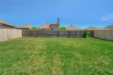 2112 Markley Dr, Bryan, TX 77807 photo 11
