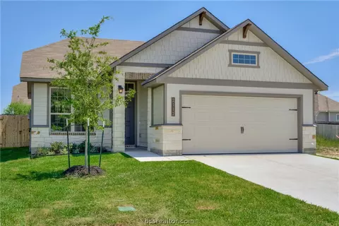 2112 Markley Dr, Bryan, TX 77807 photo 4
