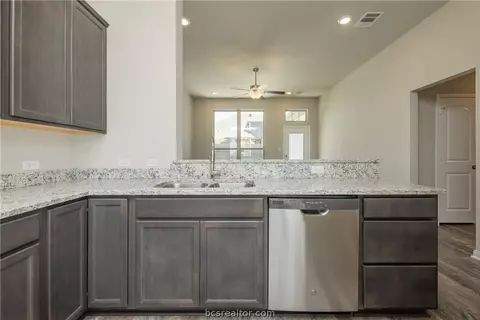 2112 Markley Dr, Bryan, TX 77807 photo 23