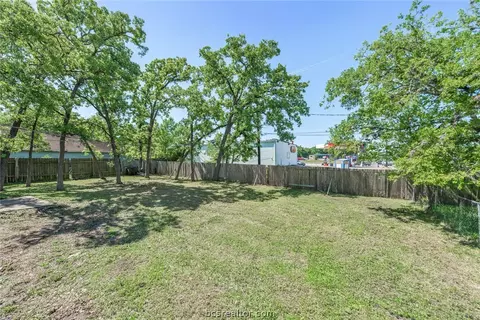 3202 Crane, Bryan, TX 77801 photo 5