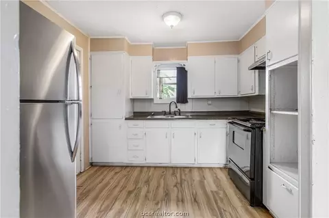 2602 Tabor Rd, Bryan, TX 77803 photo 6