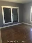 809 E Davis St, Hearne, TX 77859 photo 1