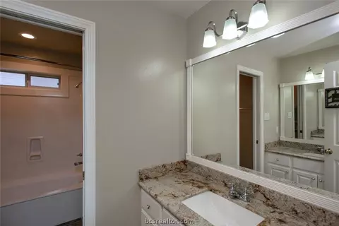 3927 Park Hurst Dr, Bryan, TX 77802 photo 24