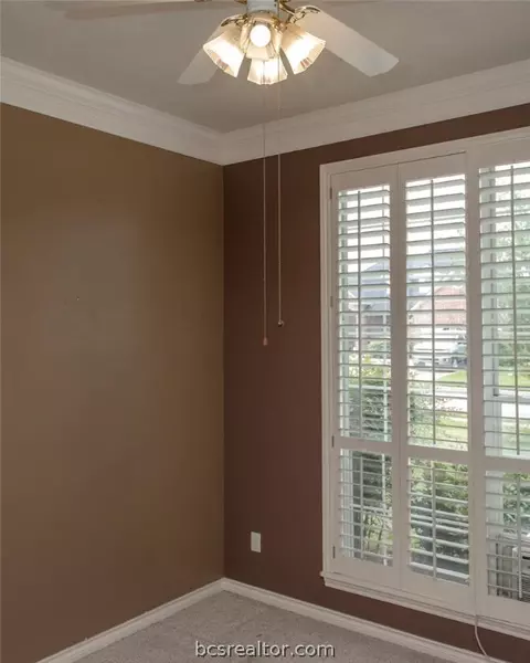 3927 Park Hurst Dr, Bryan, TX 77802 photo 22