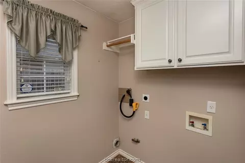 3927 Park Hurst Dr, Bryan, TX 77802 photo 28