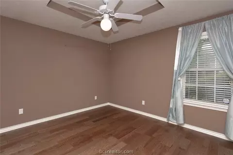 3927 Park Hurst Dr, Bryan, TX 77802 photo 27