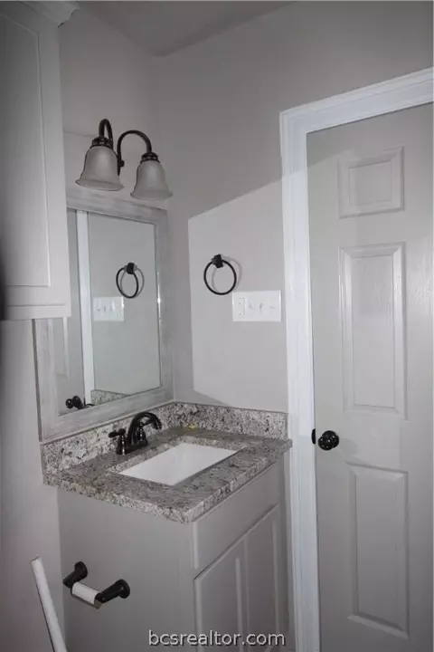 1208 E 30th St, Bryan, TX 77802 photo 11