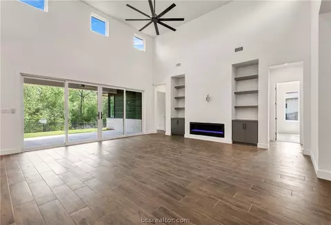 3625 River Birch Cir, Bryan, TX 77807 photo 11