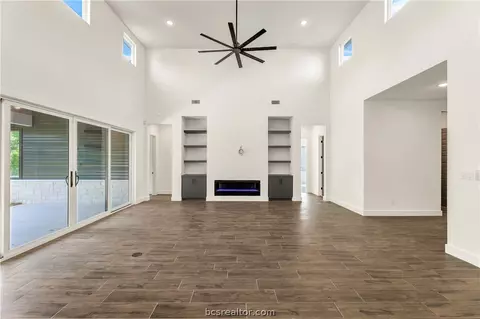 3625 River Birch Cir, Bryan, TX 77807 photo 5