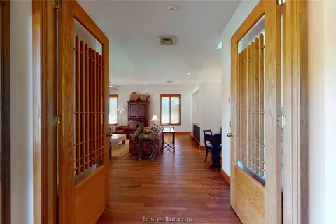 2421 E Briargate Dr, Bryan, TX 77802 photo 9