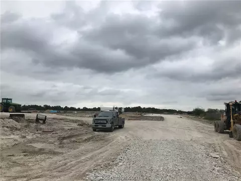 3000 Alpha Ct, Bryan, TX 77808 photo 2