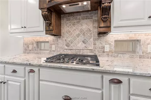 5116 Maroon Creek Dr, Bryan, TX 77802 photo 13