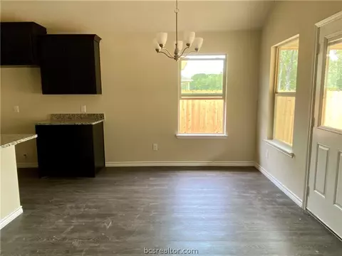 1916 Cartwright St, Bryan, TX 77807 photo 3