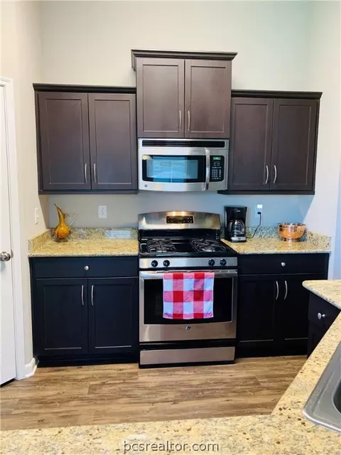 3036 Positano Dr, Bryan, TX 77808 photo 12