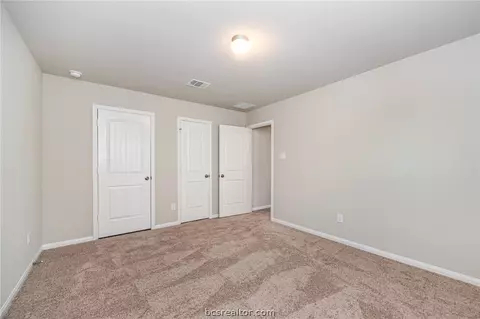 990 Crossing Dr, Bryan, TX 77803 photo 30