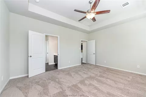 990 Crossing Dr, Bryan, TX 77803 photo 19