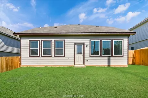 990 Crossing Dr, Bryan, TX 77803 photo 16