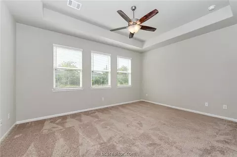 990 Crossing Dr, Bryan, TX 77803 photo 17