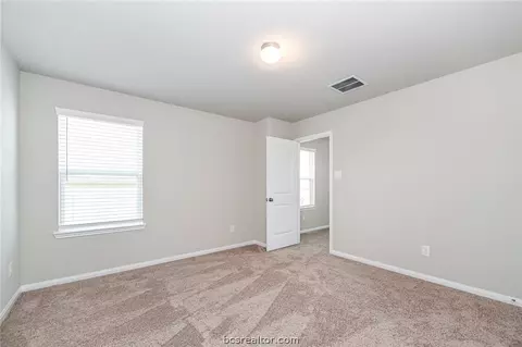 990 Crossing Dr, Bryan, TX 77803 photo 35
