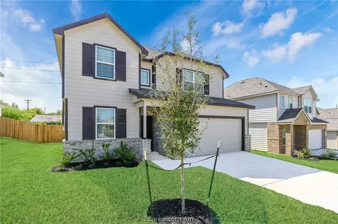 990 Crossing Dr, Bryan, TX 77803 photo 3