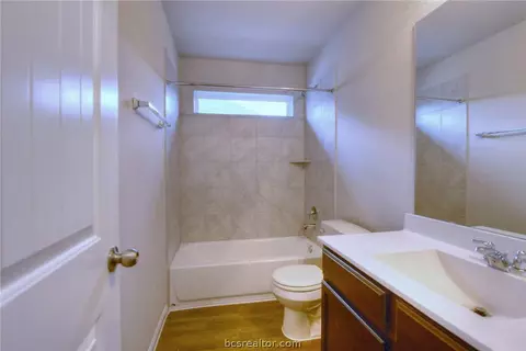 994 Crossing Dr, Bryan, TX 77803 photo 17
