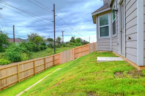 994 Crossing Dr, Bryan, TX 77803 photo 21