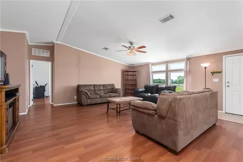 5520 Wellhead Ln, Bryan, TX 77808 photo 3