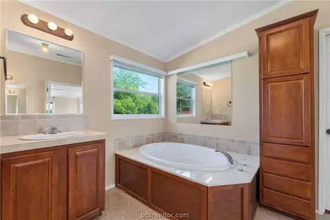 5520 Wellhead Ln, Bryan, TX 77808 photo 13