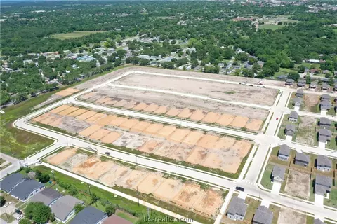 978 Crossing Dr, Bryan, TX 77803 photo 21