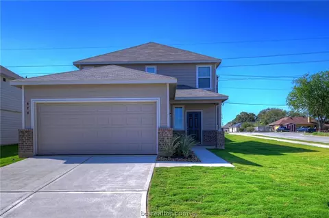 978 Crossing Dr, Bryan, TX 77803 photo 2