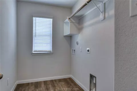 988 Crossing Dr, Bryan, TX 77803 photo 16