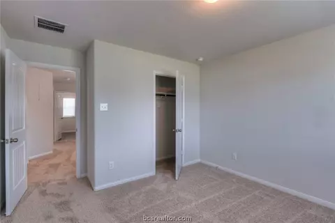 988 Crossing Dr, Bryan, TX 77803 photo 12