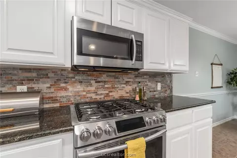 5204 Draycott Ct, Bryan, TX 77802 photo 15