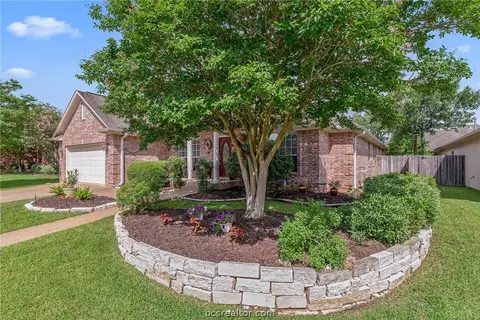 5204 Draycott Ct, Bryan, TX 77802 photo 3