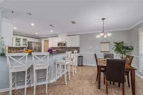 5204 Draycott Ct, Bryan, TX 77802 photo 11