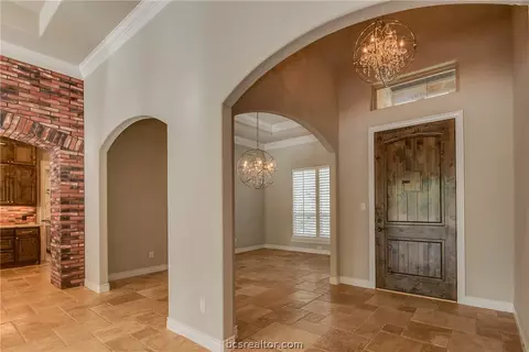 3912 Austins Estates Dr, Bryan, TX 77808 photo 4
