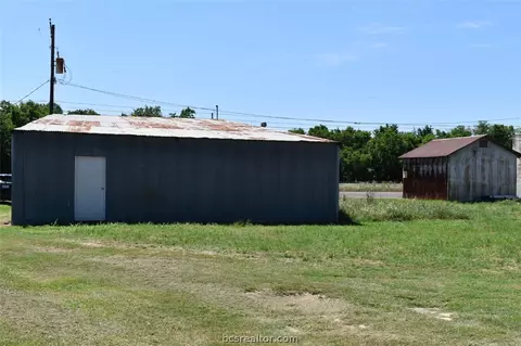 116 E Gause Blvd, Gause, TX 77857 photo 2