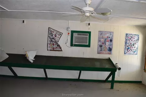 116 E Gause Blvd, Gause, TX 77857 photo 5