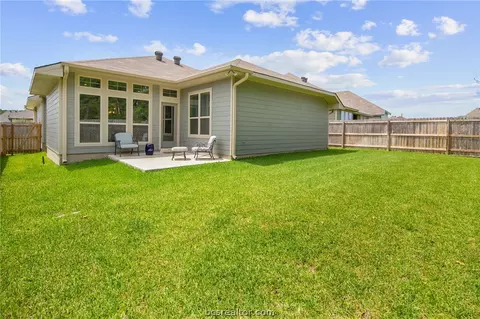 2111 Stubbs Dr, Bryan, TX 77807 photo 33