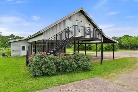 2249 Pleasant Hill Rd, Bryan, TX 77807 photo 1