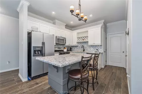 1106 E 27th St, Bryan, TX 77803 photo 7