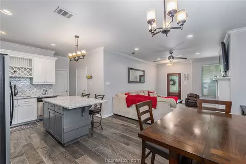 1106 E 27th St, Bryan, TX 77803 photo 10