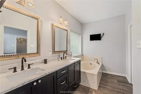 1106 E 27th St, Bryan, TX 77803 photo 13