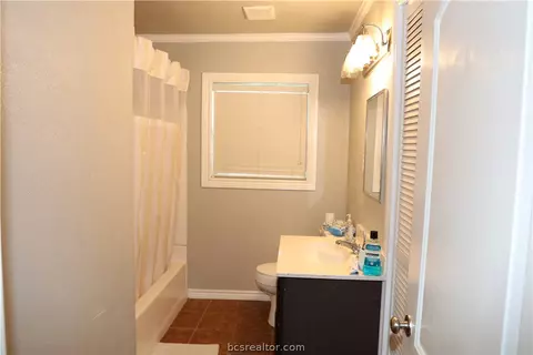 504 E 24th St, Bryan, TX 77803 photo 7