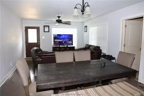 504 E 24th St, Bryan, TX 77803 photo 2
